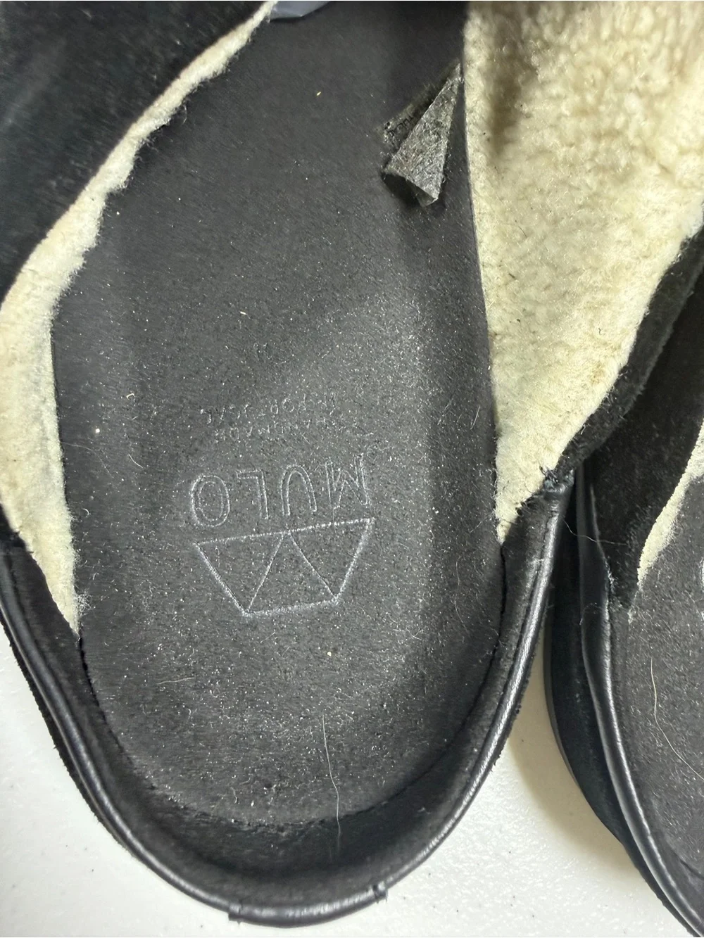 Mulo Men's Black Shearling-Lined Slip-On Mule Slipper size 10